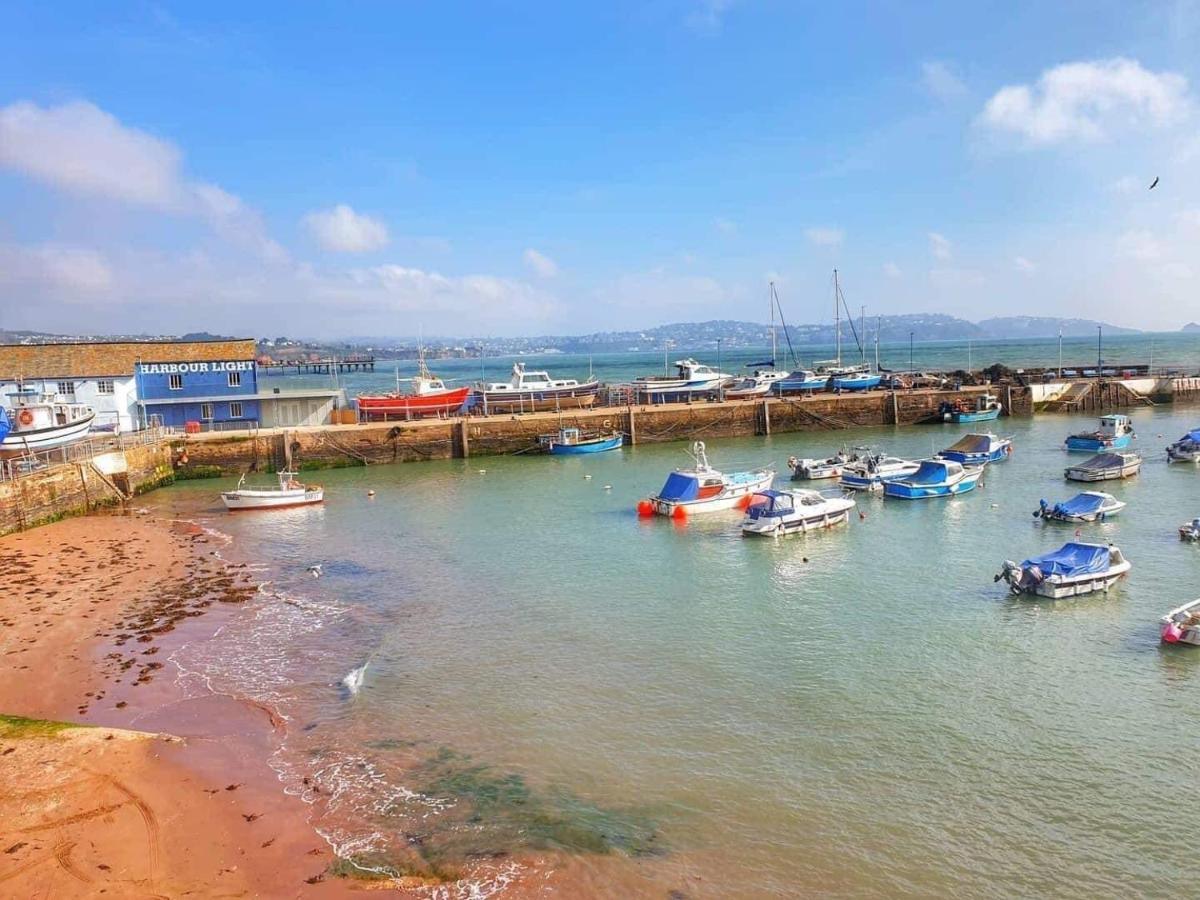 Barbie House ,Opposite The Beach & Paignton Pier , 2 Bedroom Apartment With Private Car Space & Garden , Free Access Next Door To The Stunning Ballet & Make Up School & A Beautiful Ladys Beauty Salon (Adults Only) Zewnętrze zdjęcie