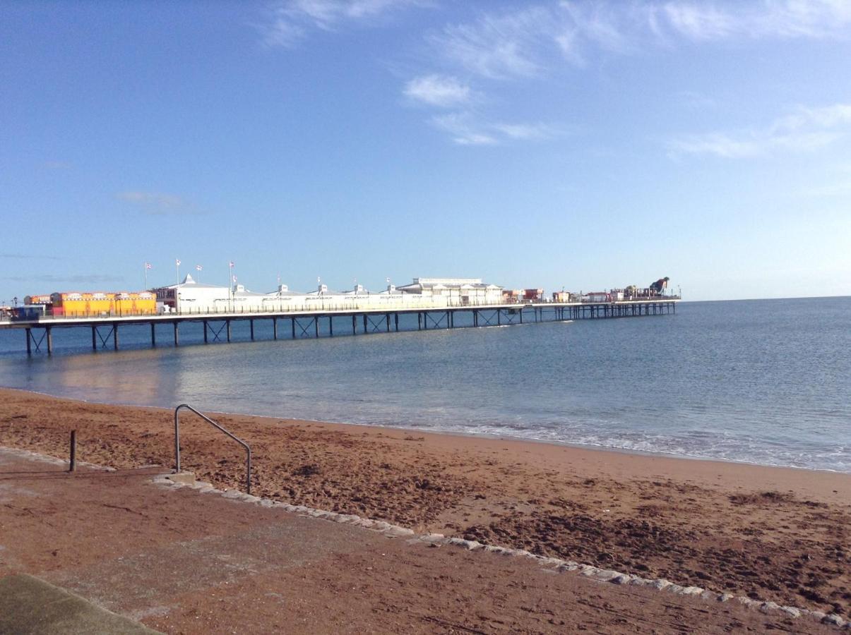 Barbie House ,Opposite The Beach & Paignton Pier , 2 Bedroom Apartment With Private Car Space & Garden , Free Access Next Door To The Stunning Ballet & Make Up School & A Beautiful Ladys Beauty Salon (Adults Only) Zewnętrze zdjęcie
